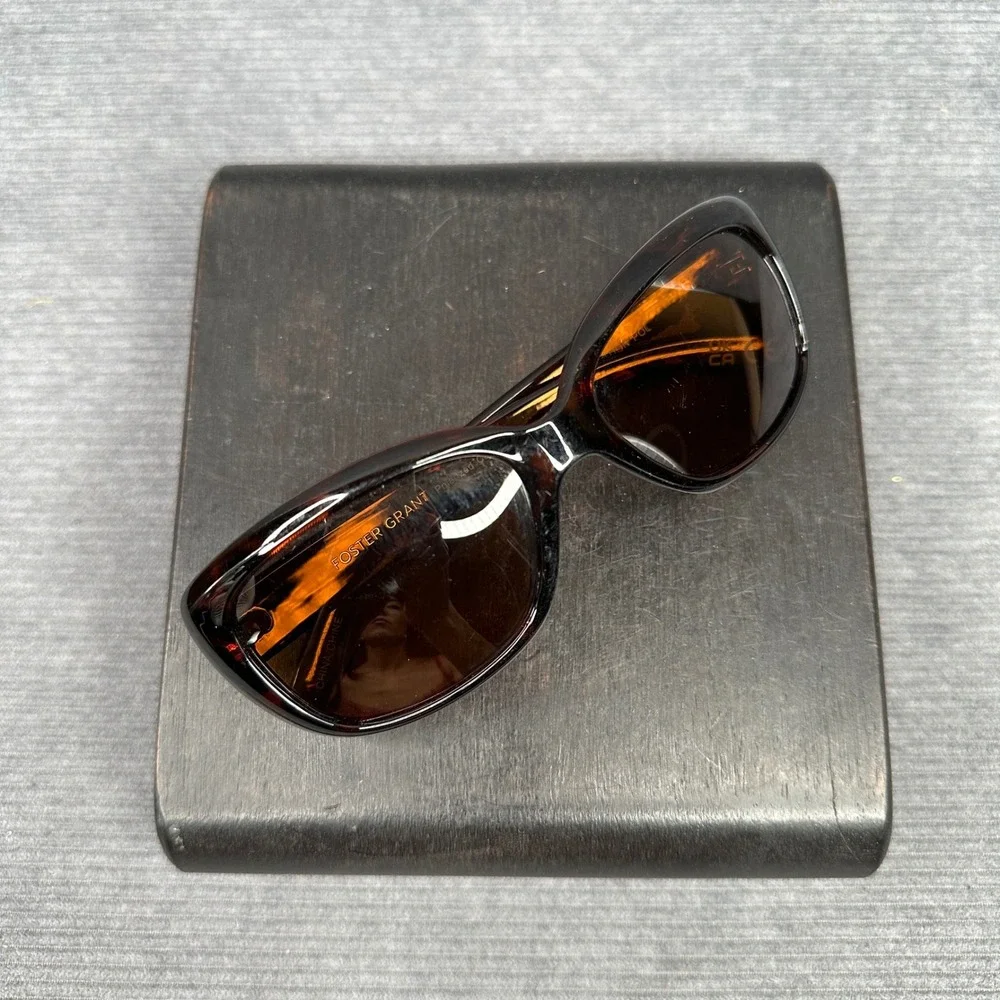 Foster Grant Polarized Y2K Sunglasses Tortoise Shell Brown Oval Frames Cat lens